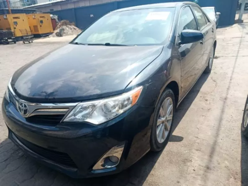 Toyota Camry - 2014