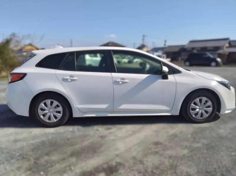 Toyota corolla touring   - 2019