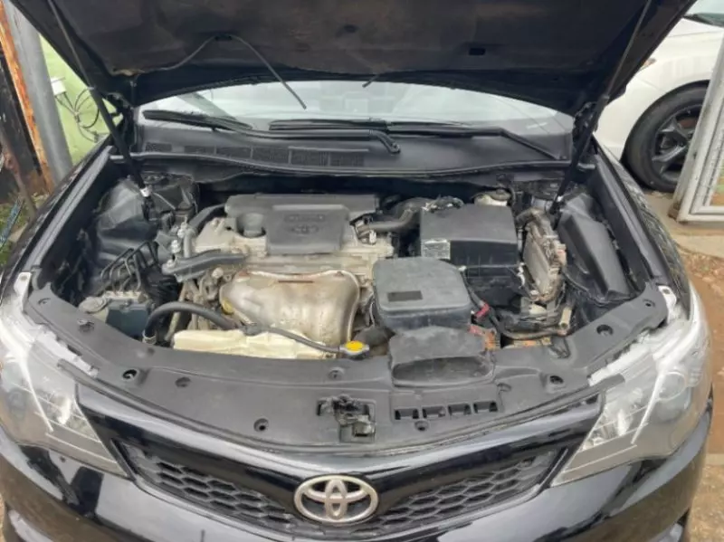 Toyota Camry   - 2014