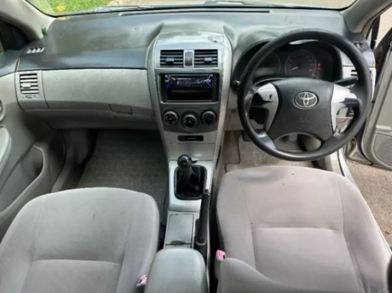 Toyota Axio    - 2010