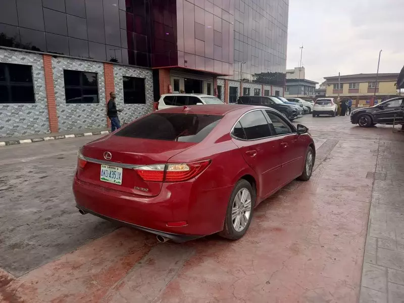 Lexus ES 350   - 2014