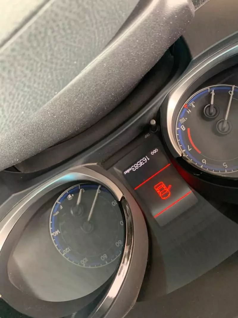 Toyota Corolla   - 2014