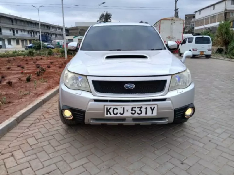 Subaru Forester   - 2010