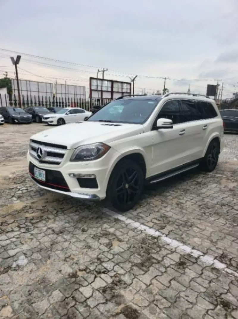 Mercedes-Benz GL 550