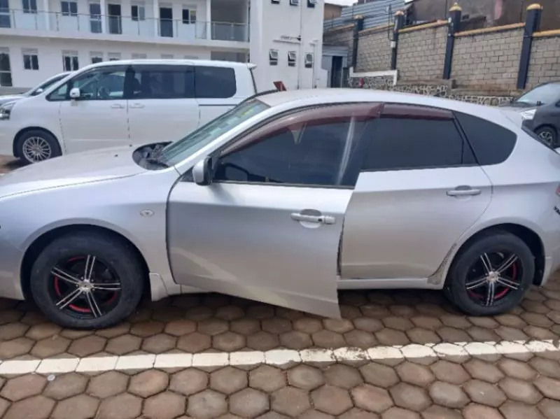 Subaru Impreza   - 2010