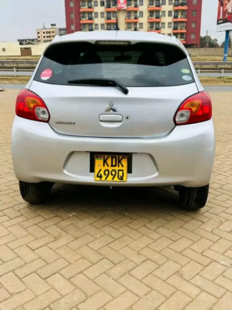 Mitsubishi Mirage   - 2015