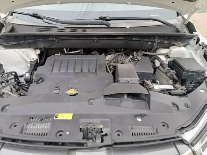 Toyota Highlander   - 2014