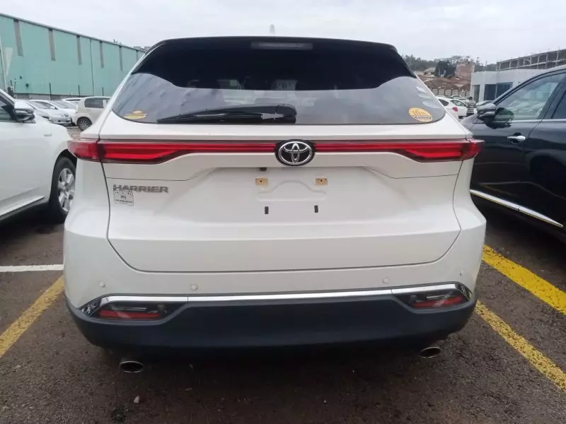 Toyota Harrier   - 2020