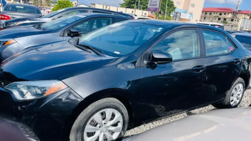 Toyota Corolla   - 2015