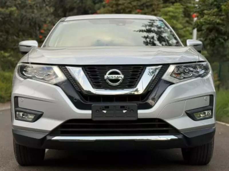 Nissan EXTRAIL HYBRID   - 2018