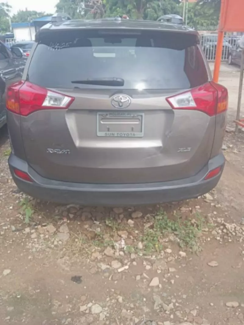 Toyota Rav4   - 2014