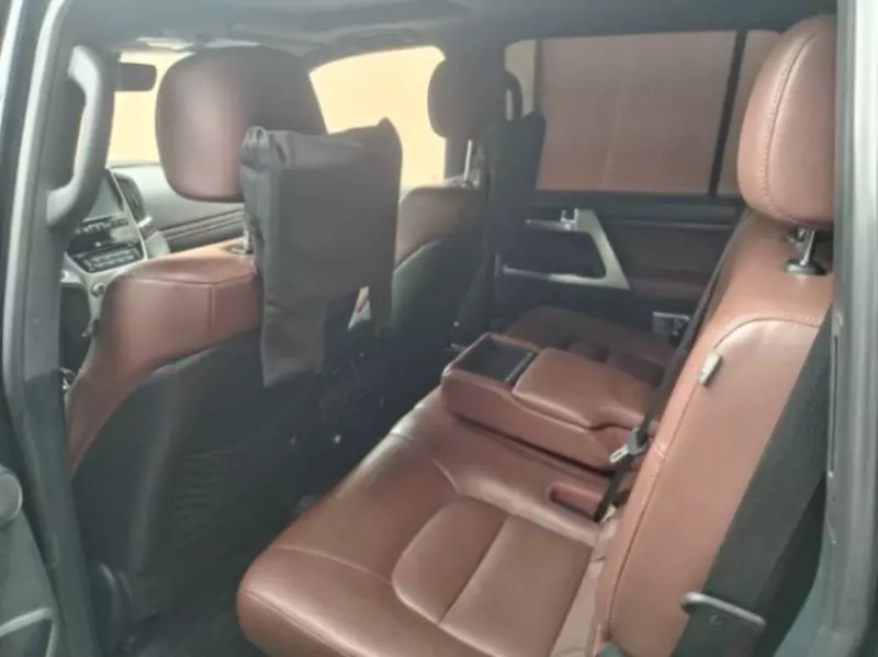 Toyota Landcruiser   - 2016