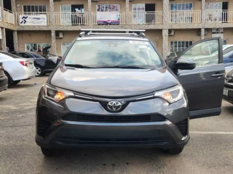 Toyota RAV4 - 2018