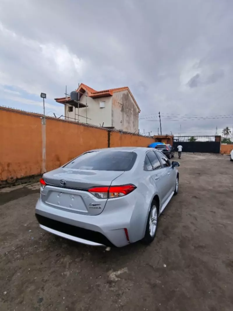 Toyota Corolla   - 2021