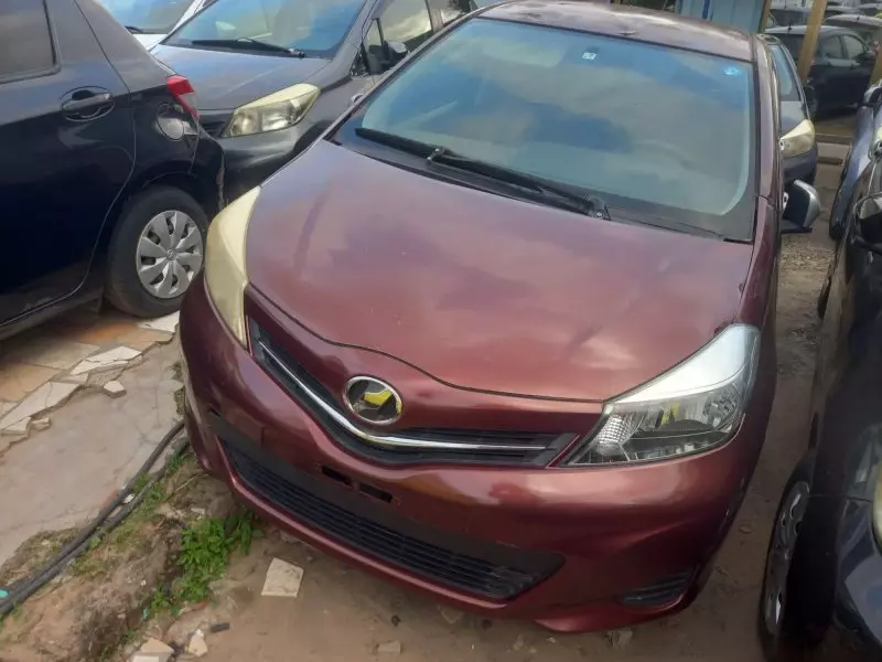 Toyota Vitz   - 2015