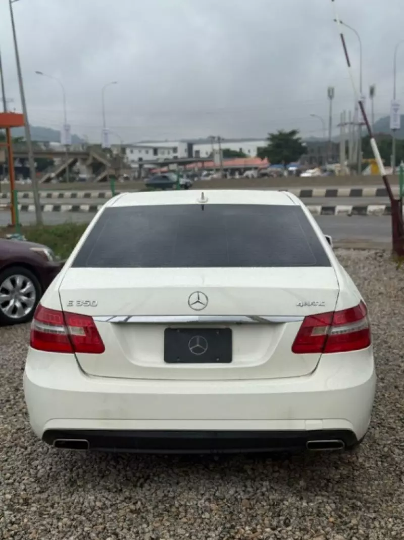 Mercedes-Benz E 350   - 2010