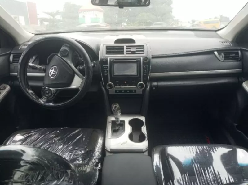 Toyota Camry   - 2012