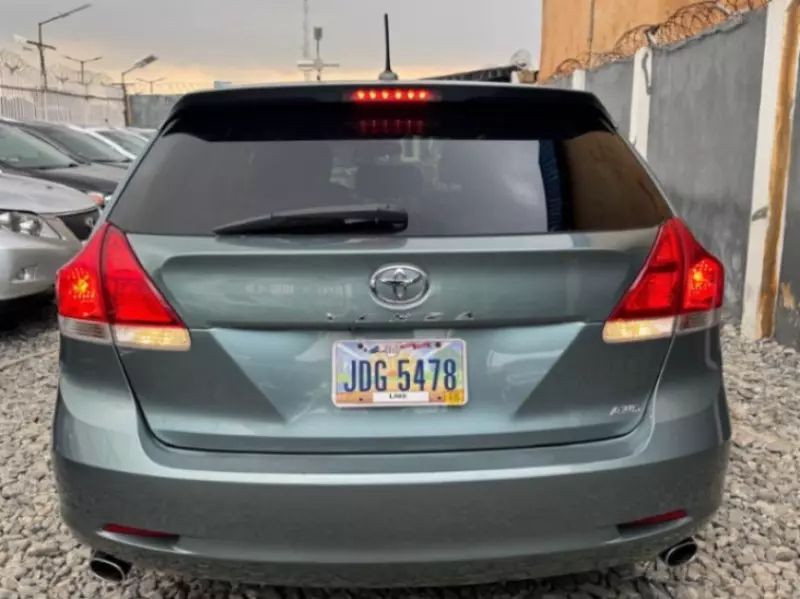 Toyota Venza   - 2009