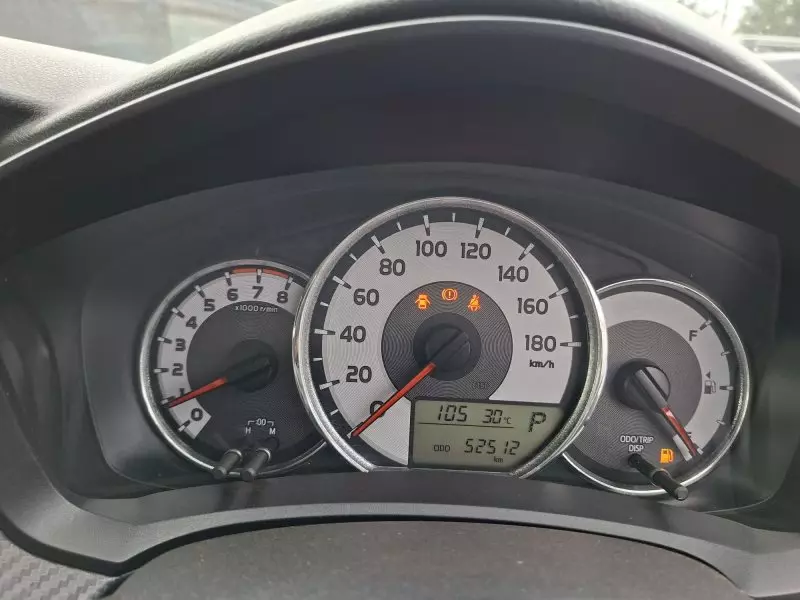 Toyota Fielder    - 2012