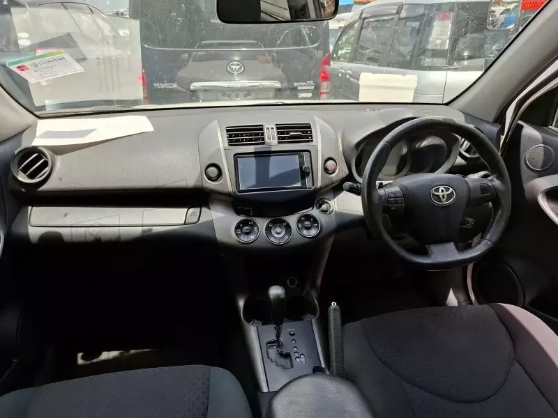 Toyota Vanguard    - 2012