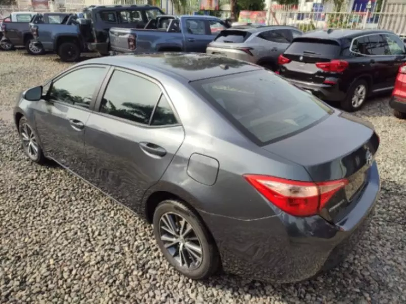 Toyota Corolla   - 2018