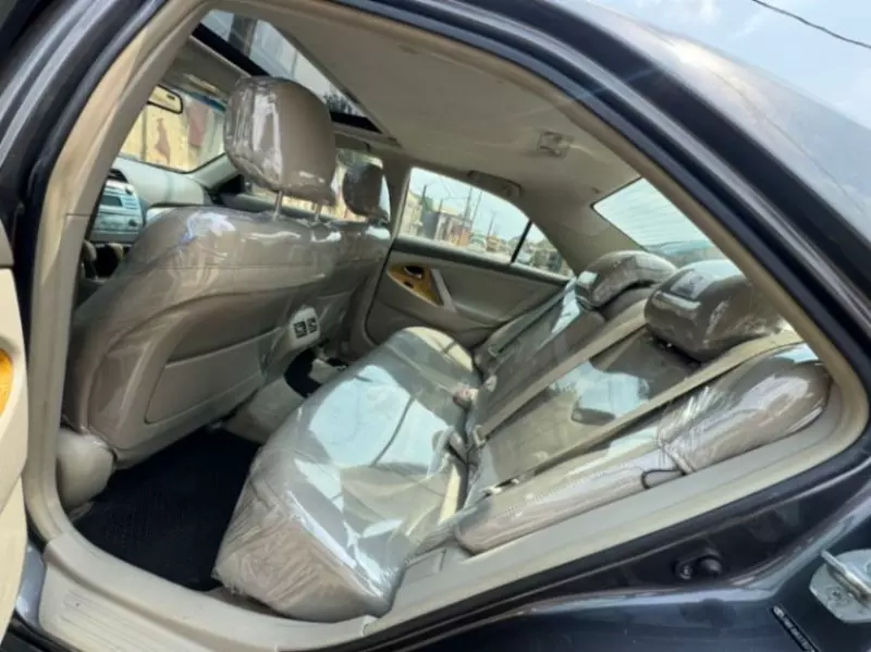 Toyota Camry   - 2007