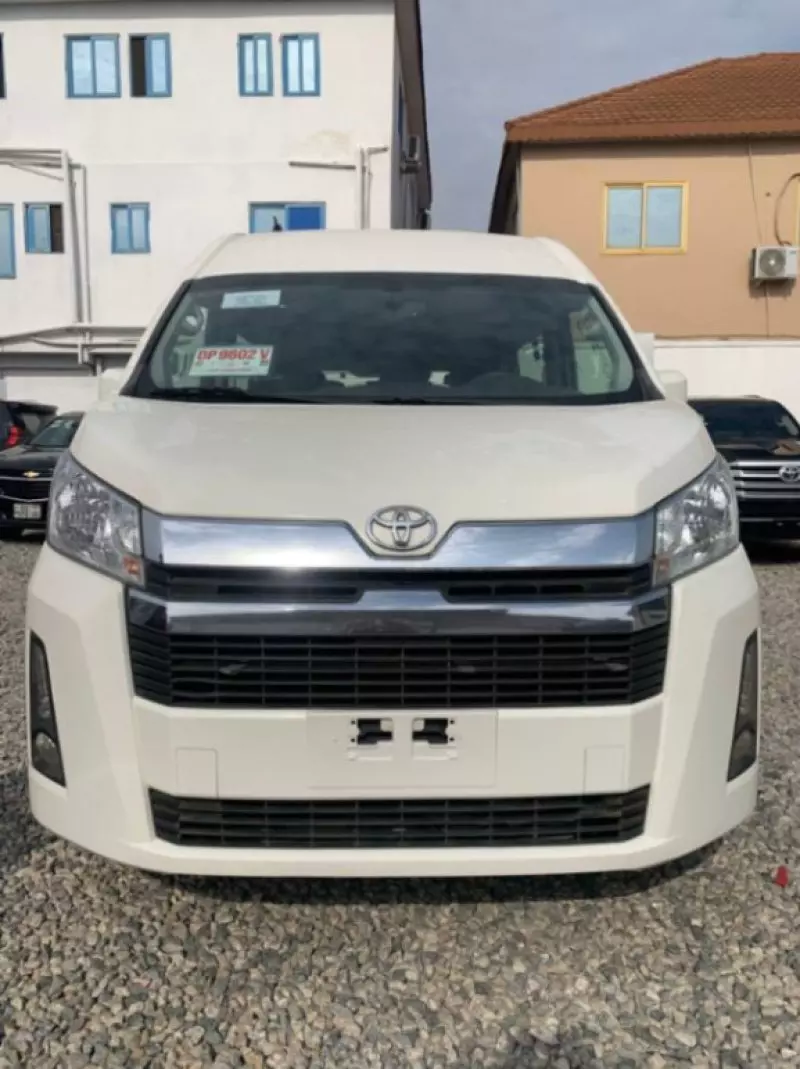 Toyota Hiace   - 2020