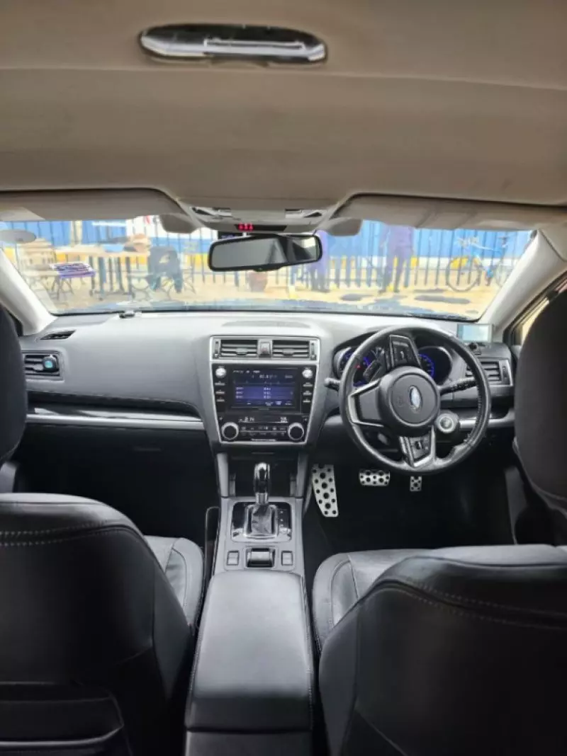 Subaru Outback   - 2019