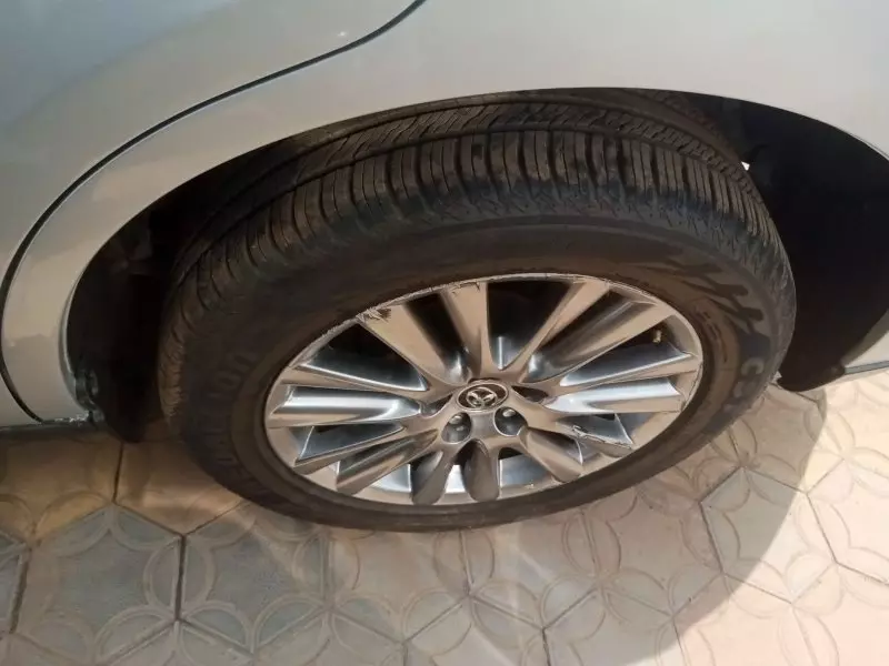 Toyota Harrier   - 2016