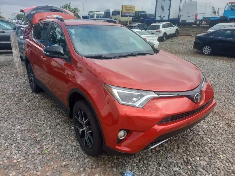 Toyota RAV 4   - 2016