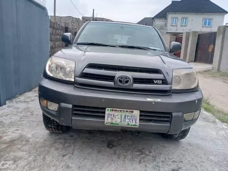 Toyota 4-Runner   - 2004