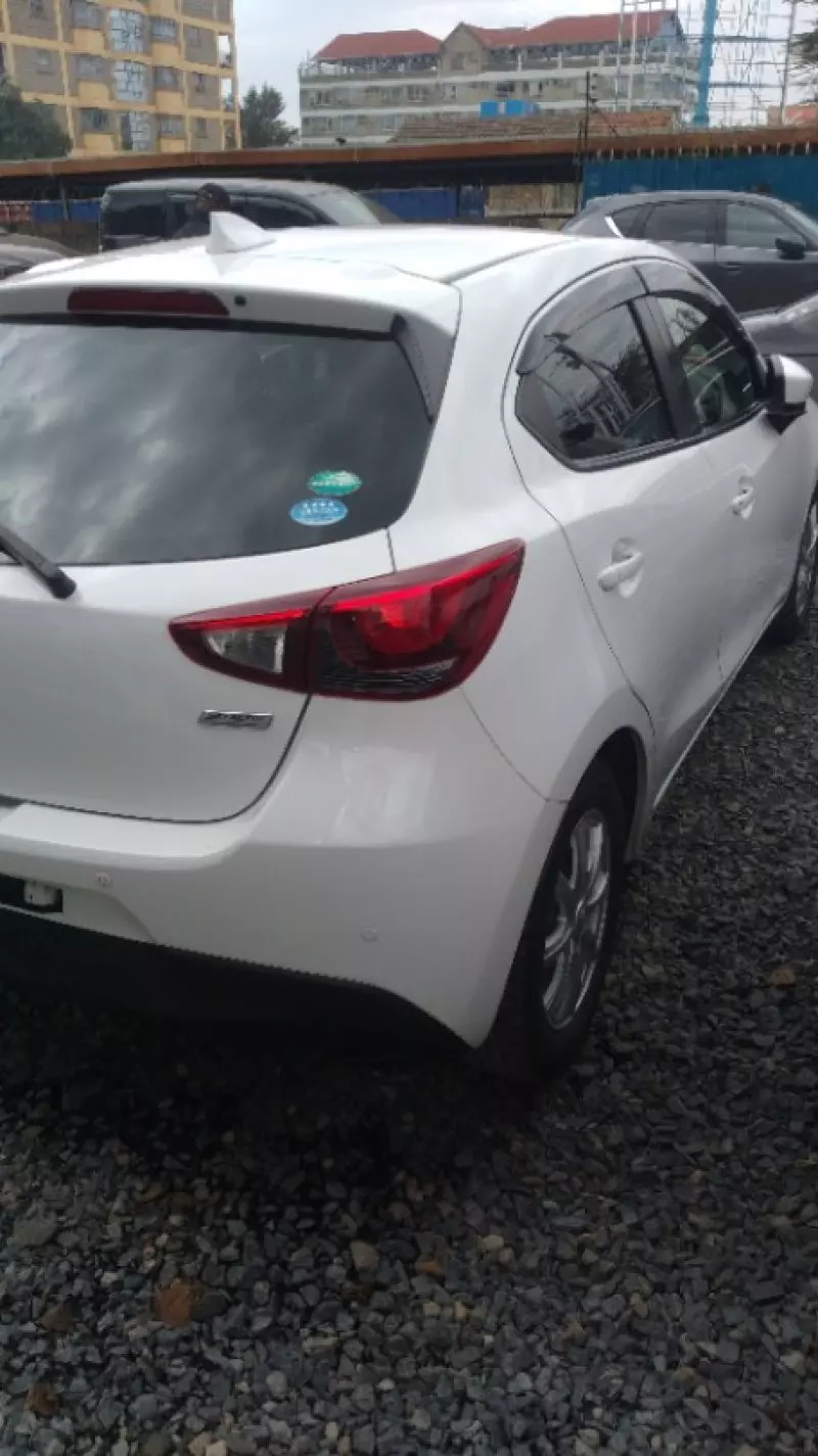 Mazda Demio   - 2018