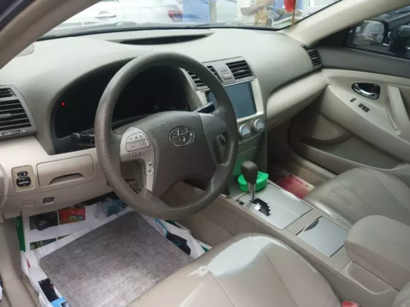 Toyota camry   - 2011