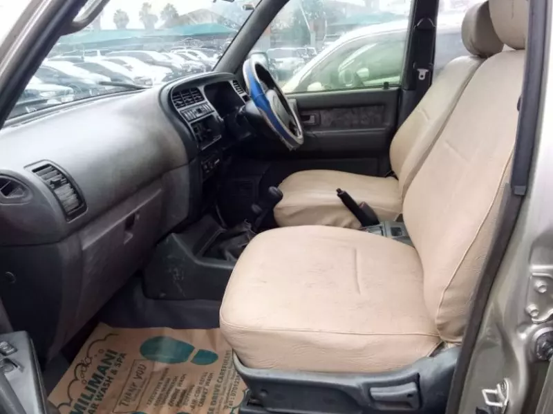 Isuzu Trooper   - 2005