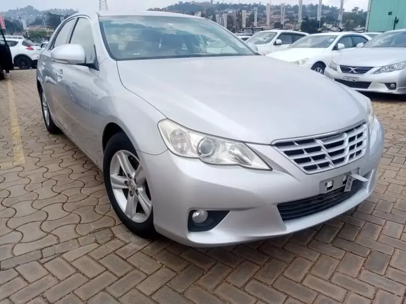 Toyota Mark X   - 2012