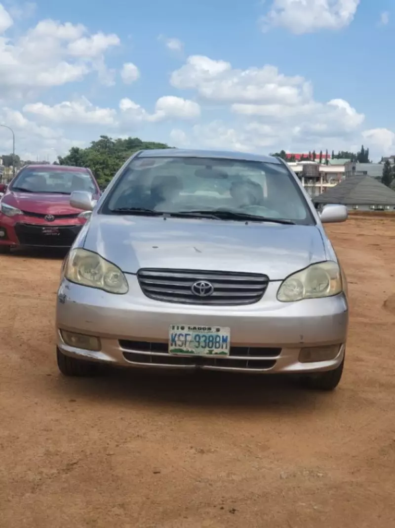 Toyota Corolla   - 2003