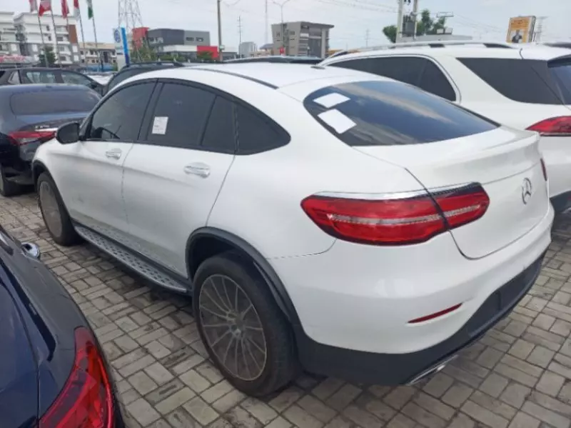 Mercedes-Benz GLC 300   - 2018