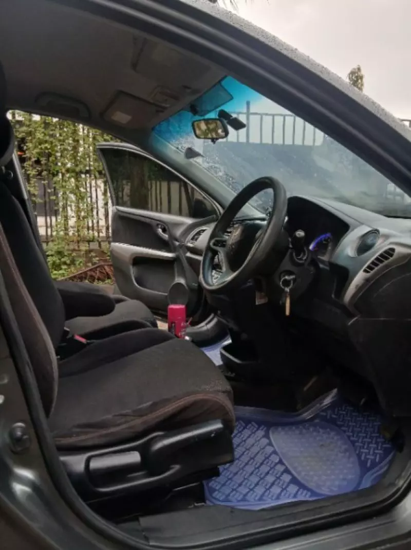Honda Stream   - 2010