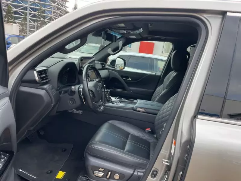 Lexus LX 600   - 2022