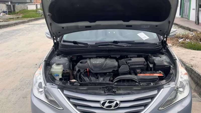 Hyundai Sonata   - 2014
