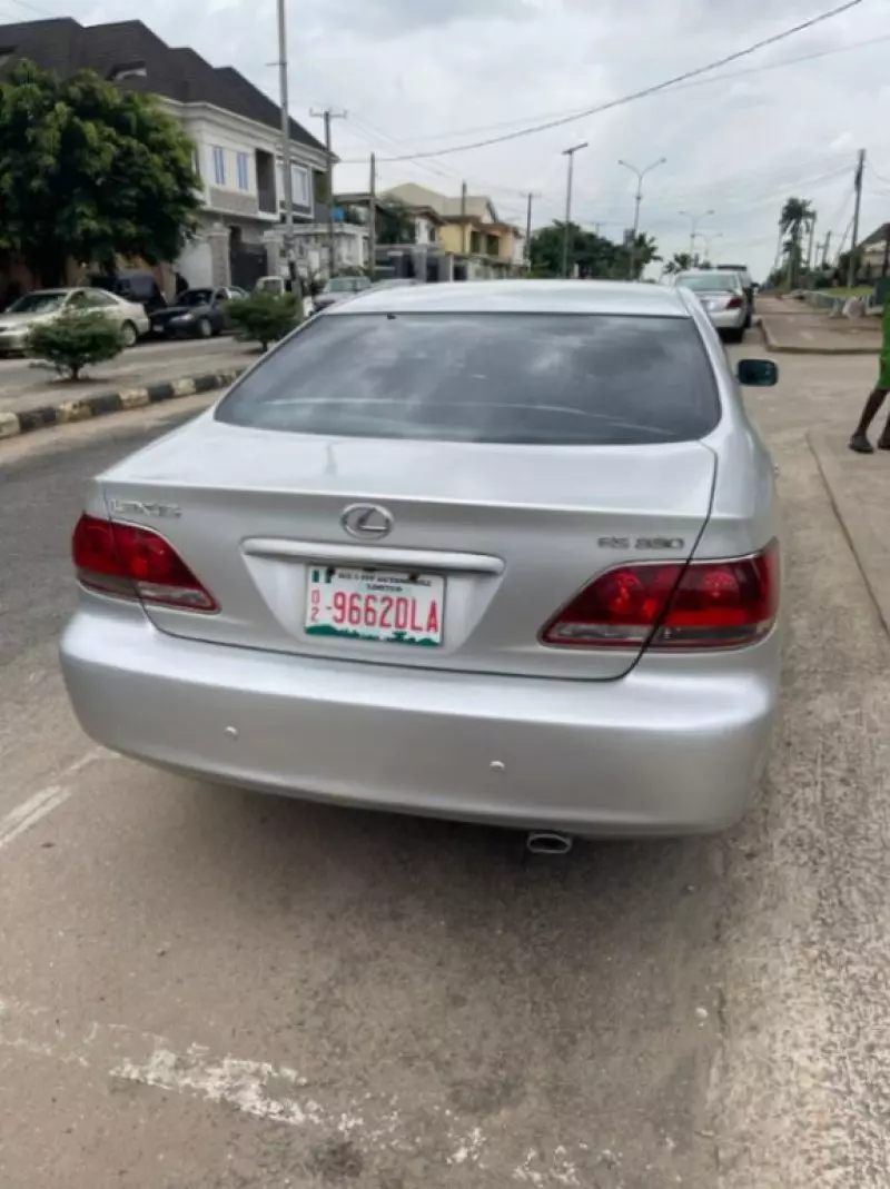 Lexus ES 330