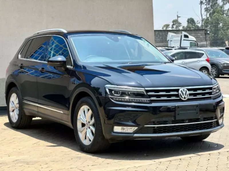 Volkswagen Tiguan   - 2014