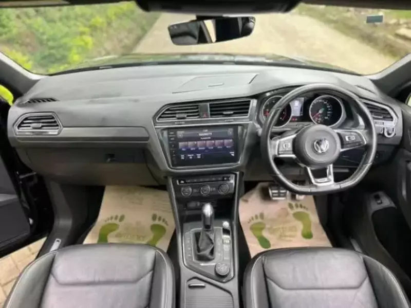 Volkswagen Tiguan   - 2020