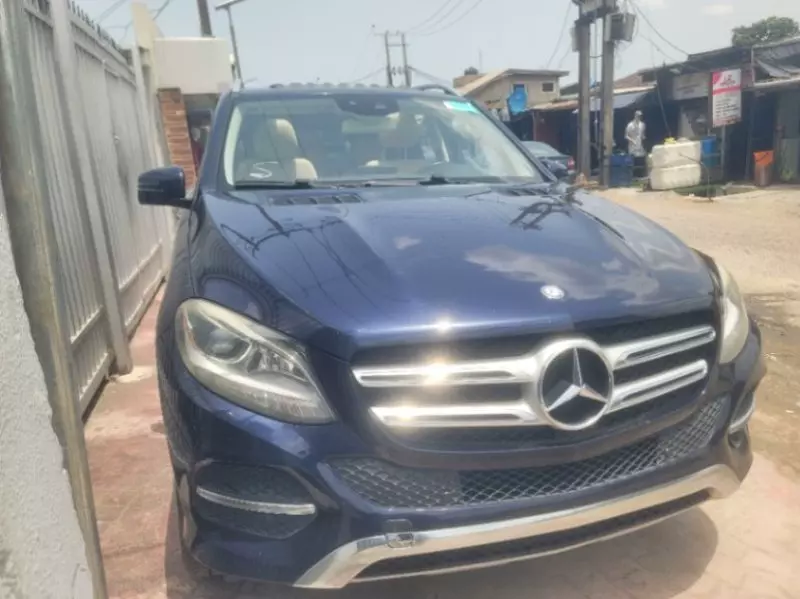 Mercedes-Benz GLE 350   - 2016