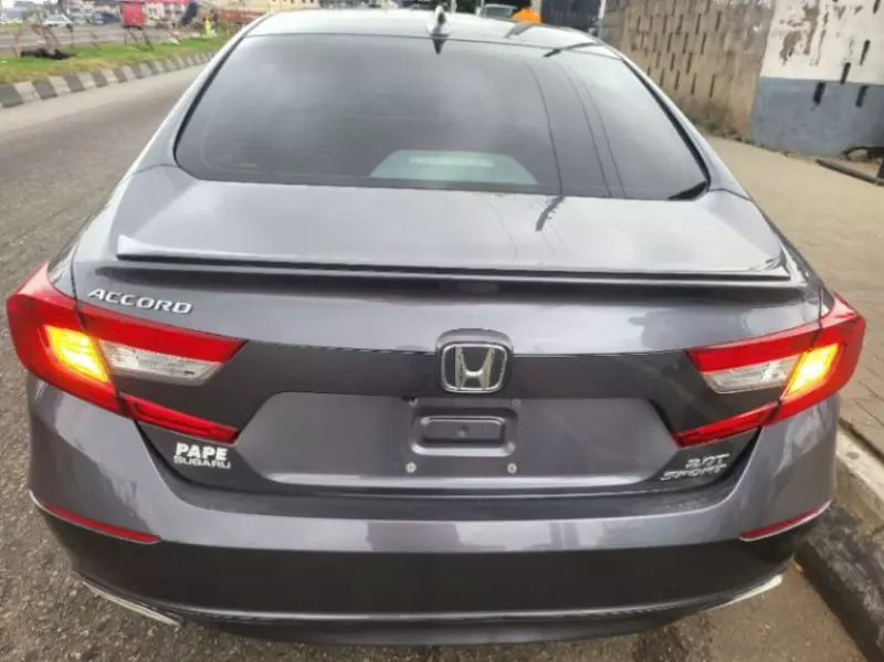 Honda Accord   - 2019