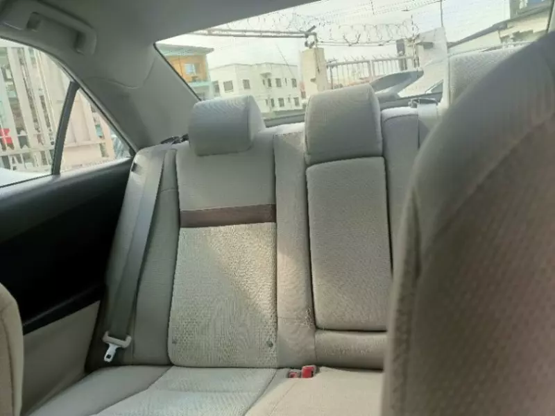 Toyota camry   - 2013