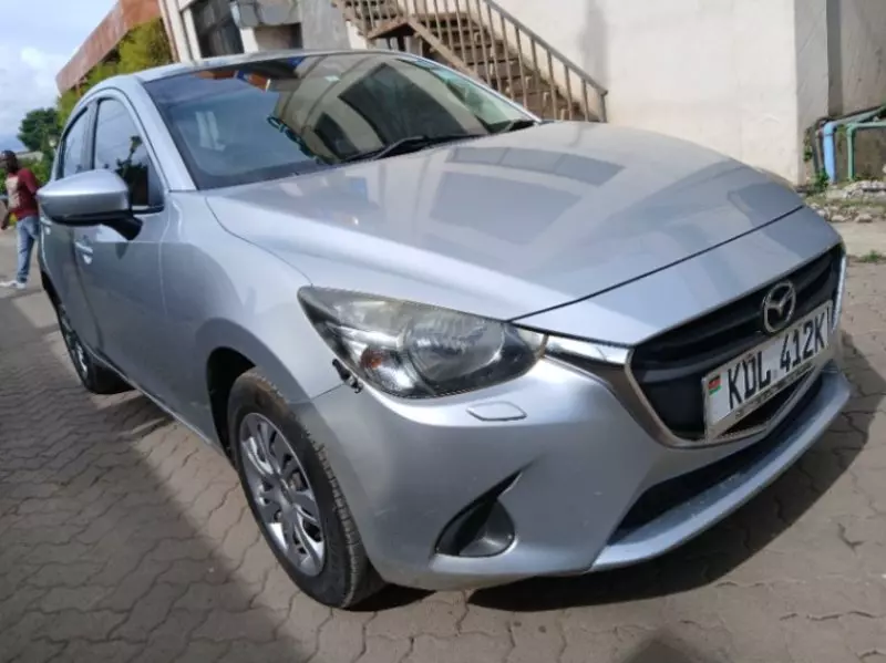 Mazda Demio    - 2017
