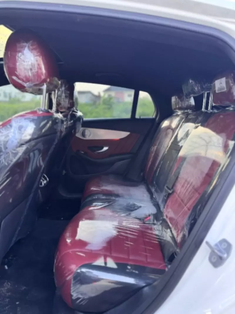Mercedes-Benz GLC 300   - 2019