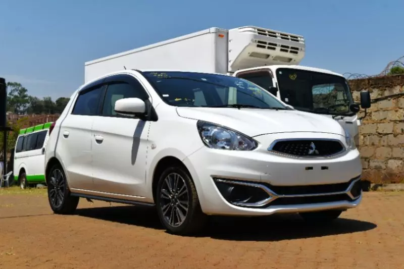 Mitsubishi Mirage   - 2017