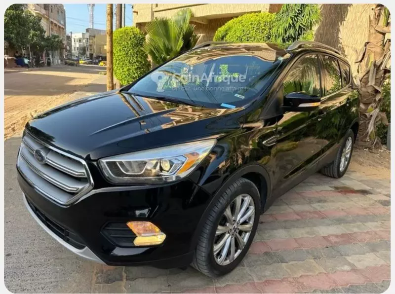 Ford Escape   - 2017
